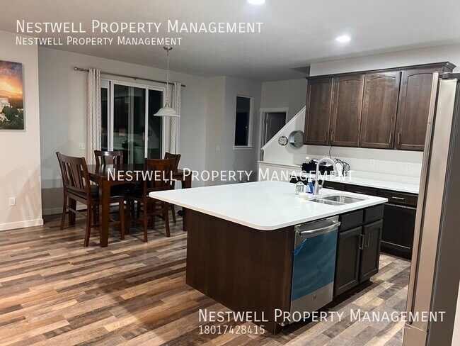 Foto del edificio - Amazing 5-bed Home in Herriman