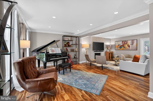 Building Photo - 2208 Halter Ln