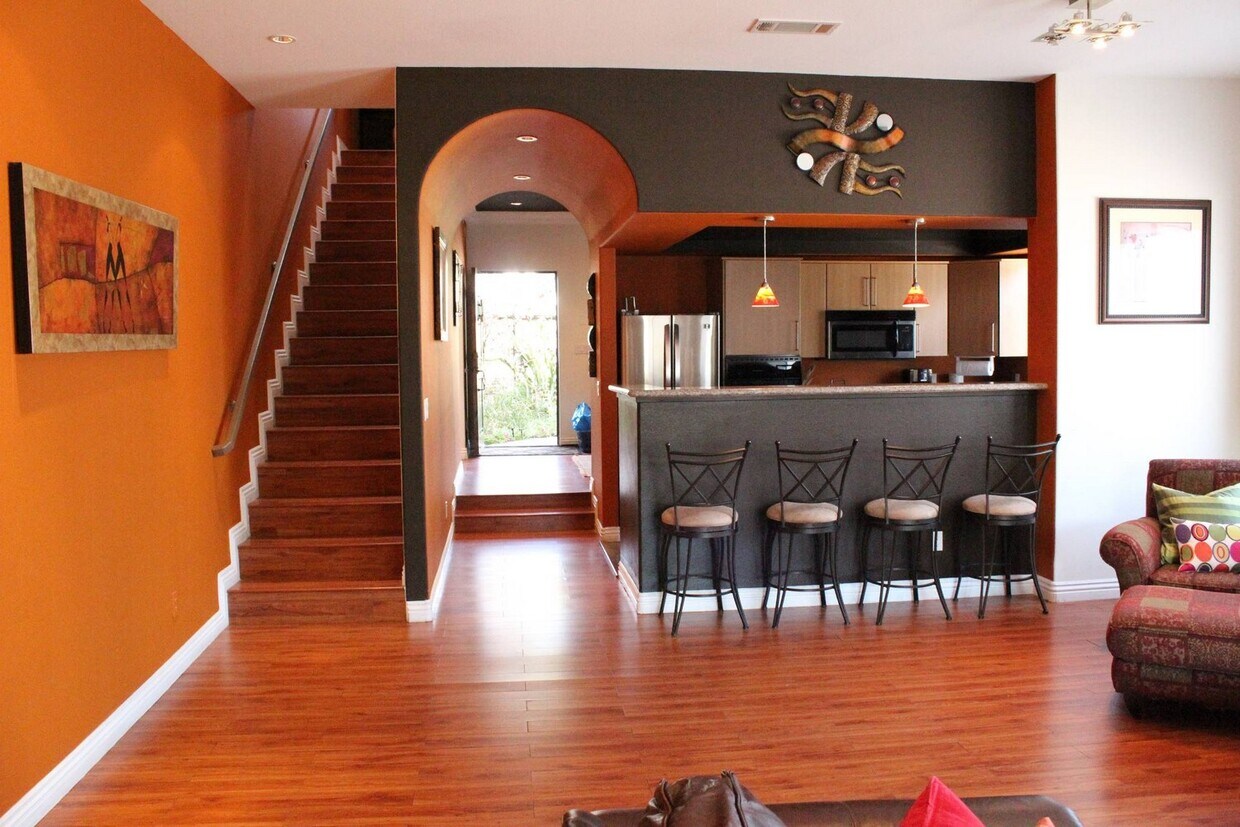 Foto principal - 5410 Huntington Dr N
