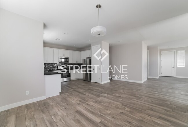 Foto del edificio - REDUCED!