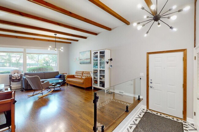 Foto del edificio - 3719 Greenwood St