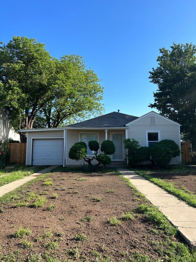 Adorable Remodeled Bivins Home House Rental in Amarillo, TX