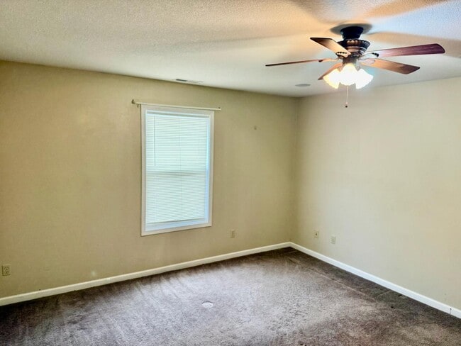 Building Photo - 10533 Graystone Cove