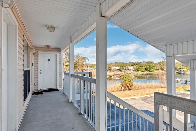 Building Photo - 770 Rockport Ct