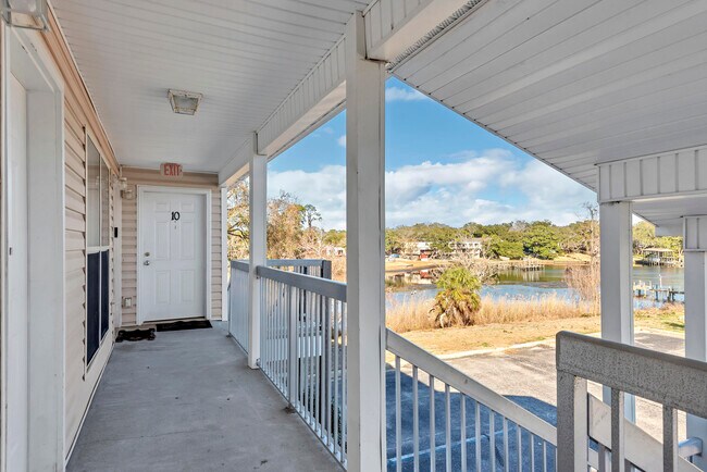 Foto del edificio - 772 Rockport Ct