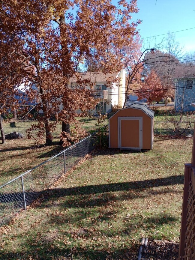 Foto del edificio - 4BR Single Family Home w/ Fenced Yard in S...