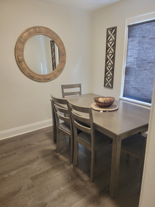 Foto del edificio - 156 N 75th St