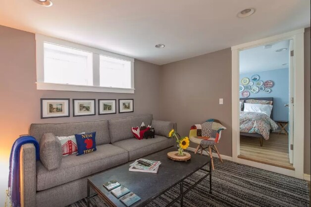 Foto principal - 1203 18th Ave E
