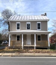 Building Photo - 108 S Fayette St