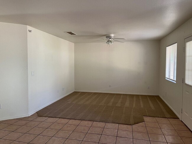 Foto del edificio - 3 Bedroom 2 bath with solar and electric car plug in