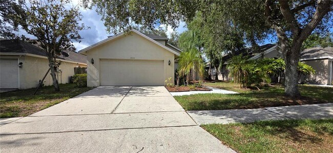 Foto del edificio - 1506 Scotch Pine Dr