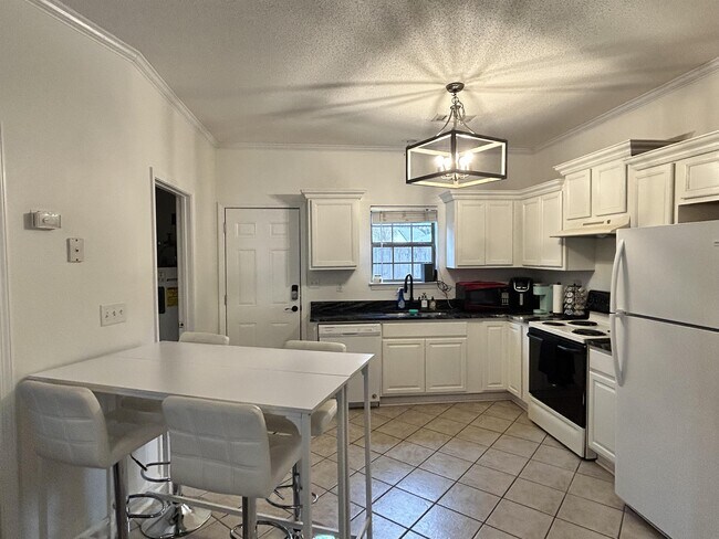 Foto del edificio - 107 Ashley Way