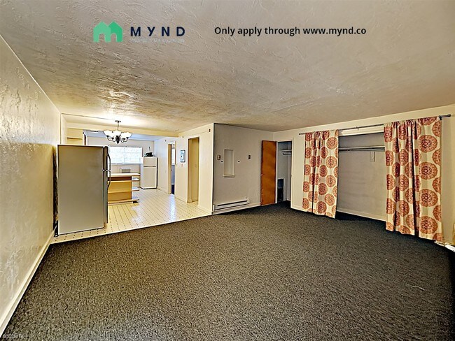 Foto del edificio - 1 br, 1 bath  - 1528 W Irving St Apt 2 Apt 2