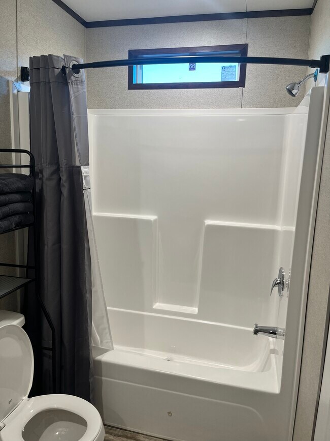 Foto del edificio - 378 Antley Rd