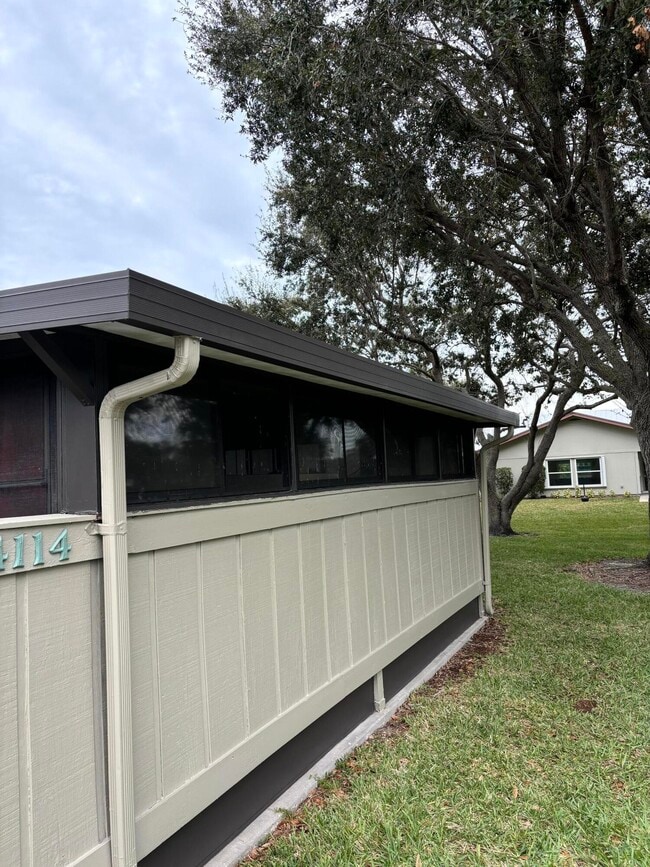Building Photo - 4114 NW Cinnamon Tree Cir