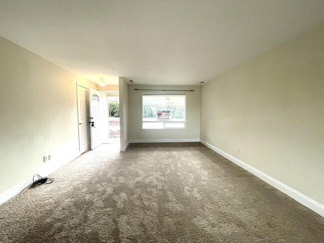 Foto del edificio - 4867 SW Taylors Ferry Rd
