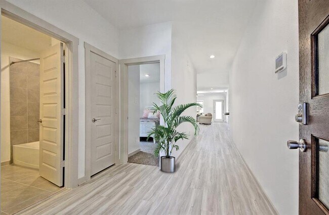 Foto del edificio - 6902 Telford Holw Trl