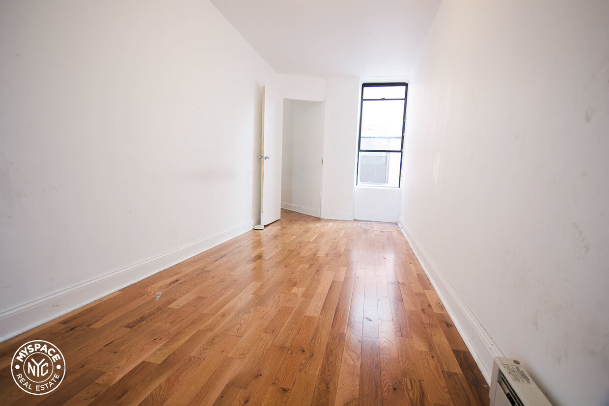 Primary Photo - 147 Starr St