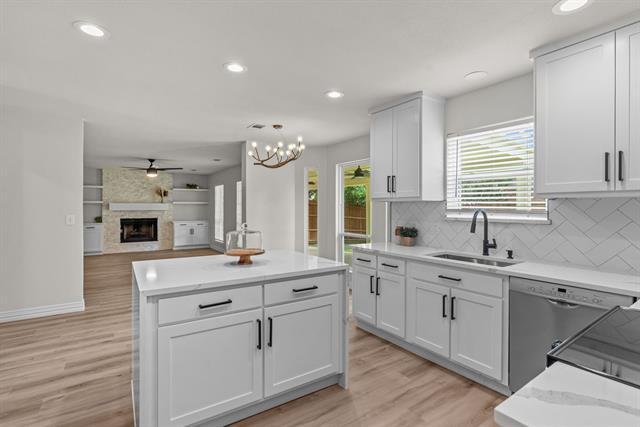 Building Photo - 616 Mariposa Dr