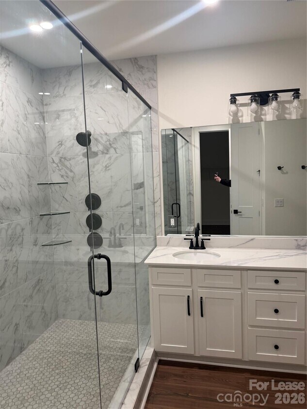 Foto del edificio - 24563 Ramsey Rd