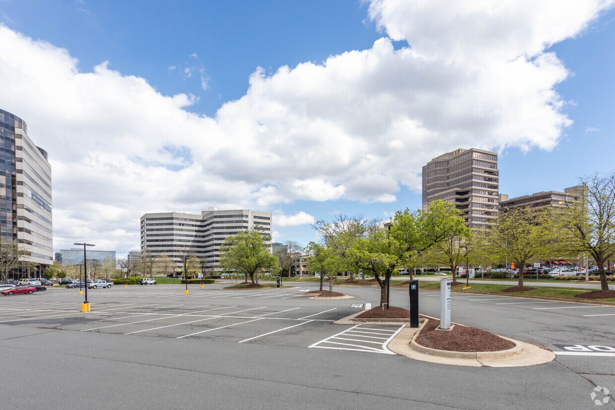 4/19/2022 - Greensboro Park Place Tower A