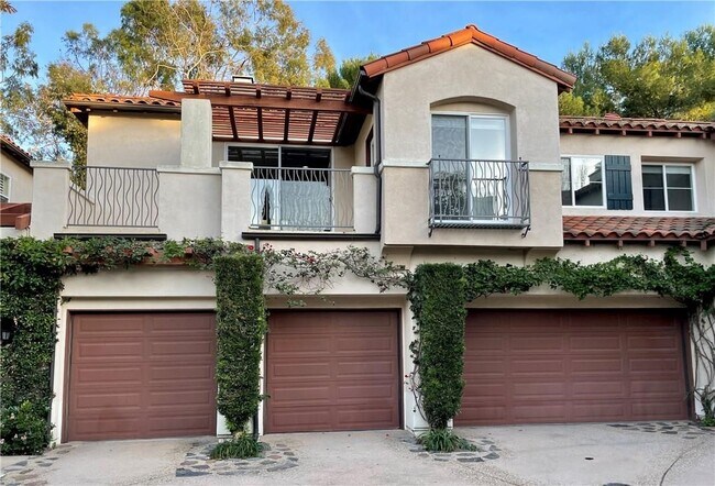 Building Photo - 16 Celano Ct