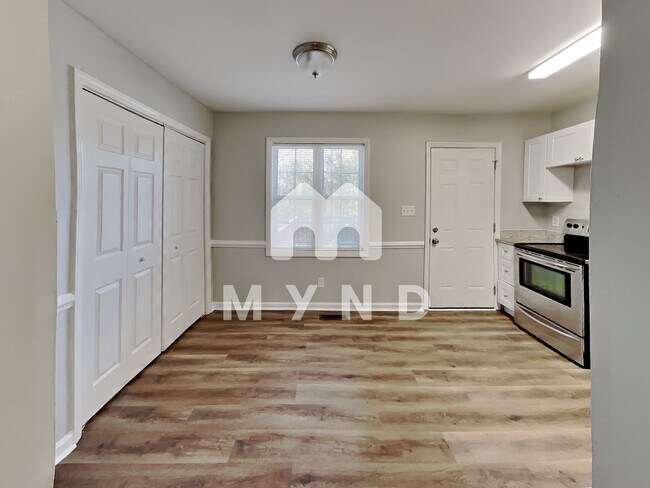 Foto del edificio - 1045 Amber Acres Ln