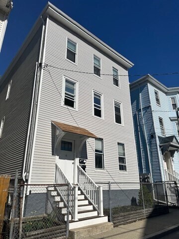 Building Photo - 6 Porter St