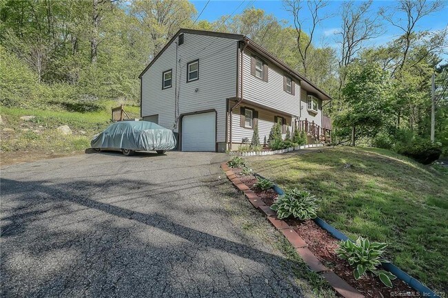 Building Photo - 385 Beaver St