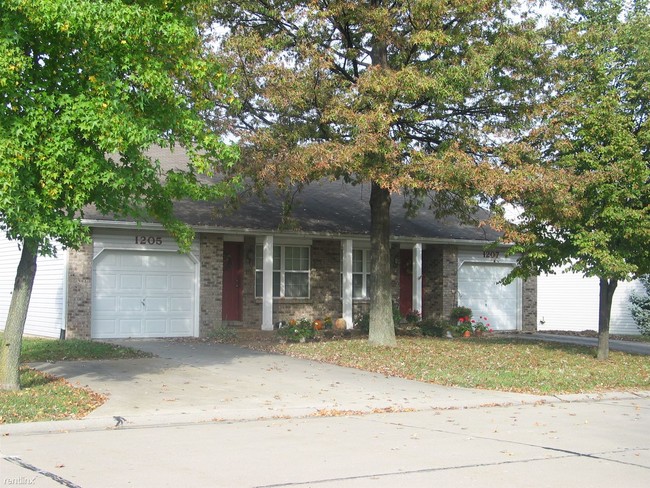 Building Photo - 2 br, 1 bath  - 1205 Woodbridge St
