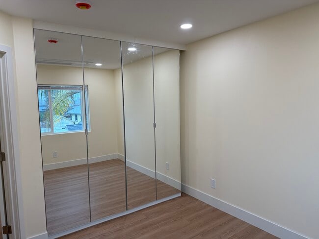 Building Photo - 3406 Nile St