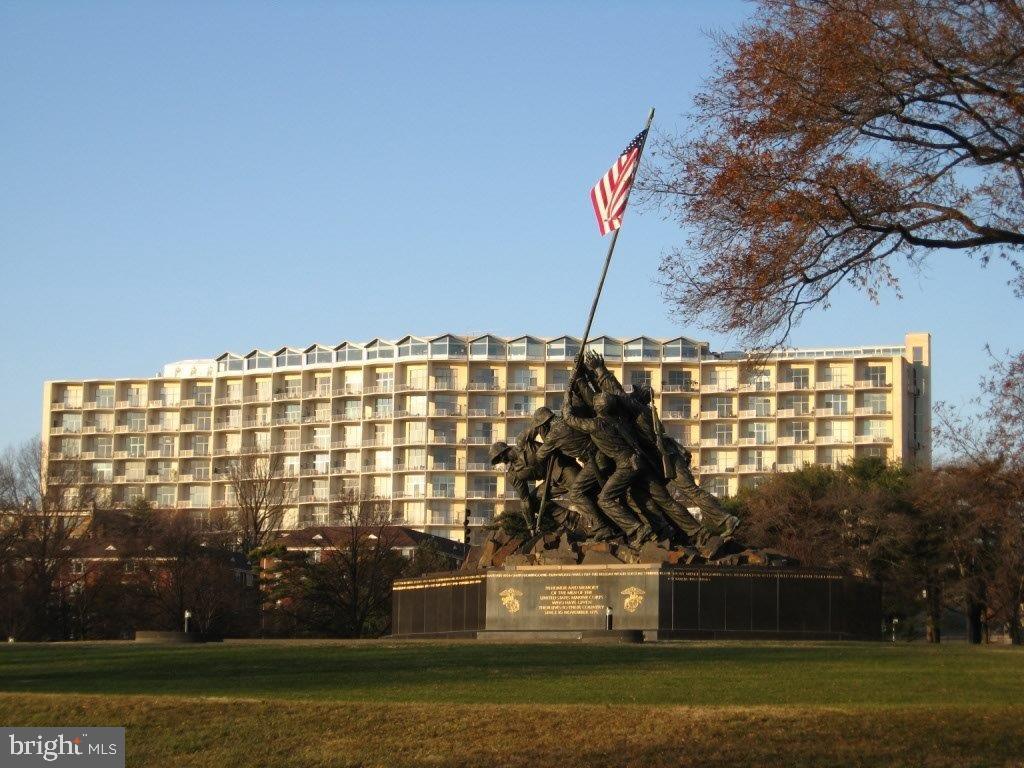 Foto principal - 1200 N Nash St