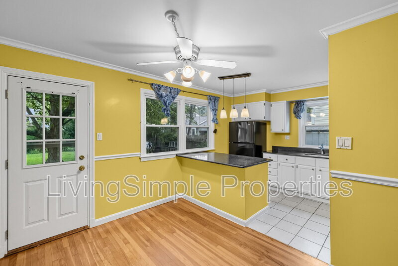 Foto principal - 720 Woodburn Rd