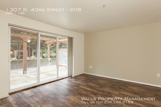 Building Photo - Pickering Place Apartments! 208