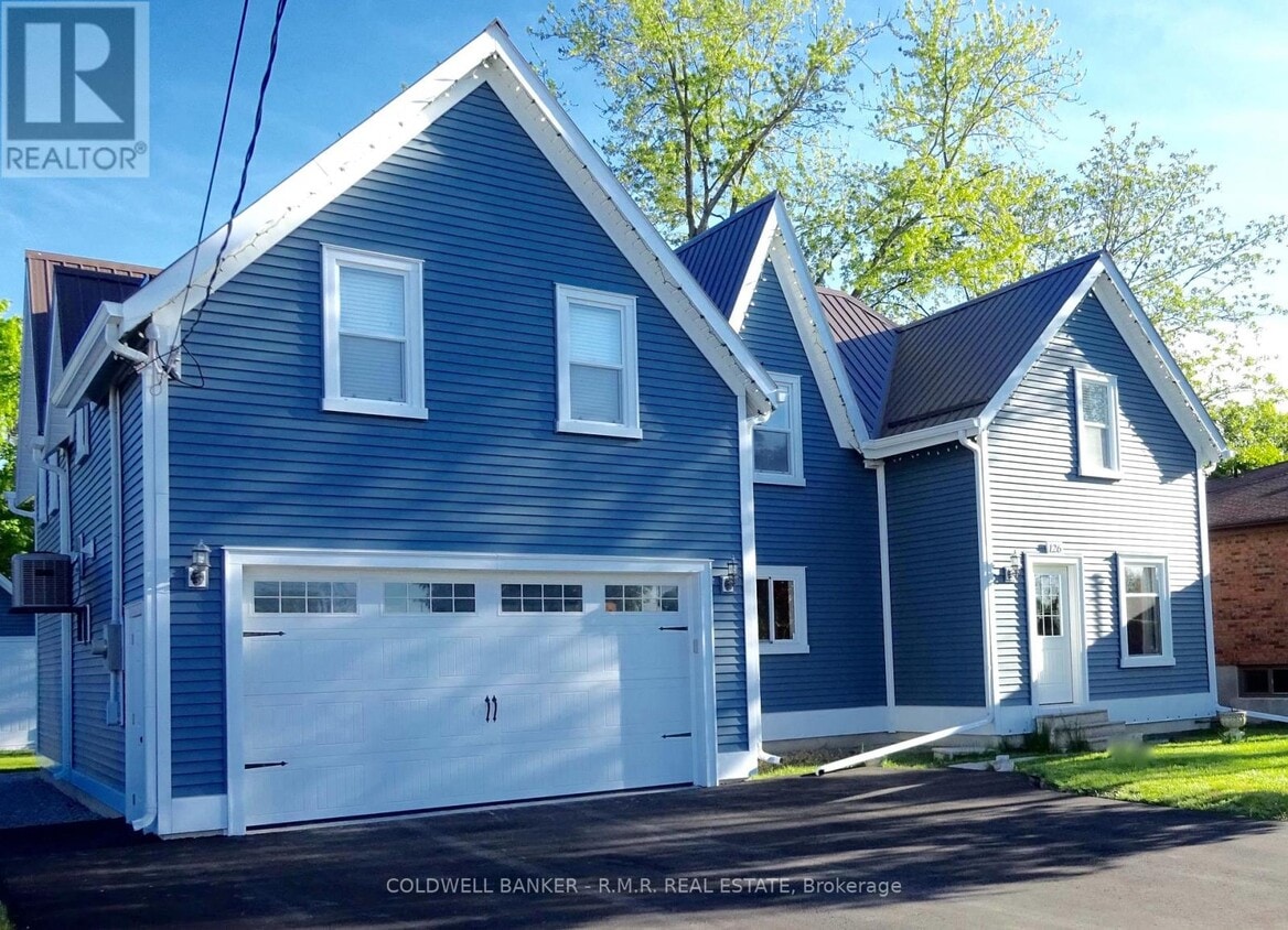 Primary Photo - 126 Reach St