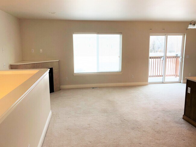 Living Room - 252 E 56th Ave