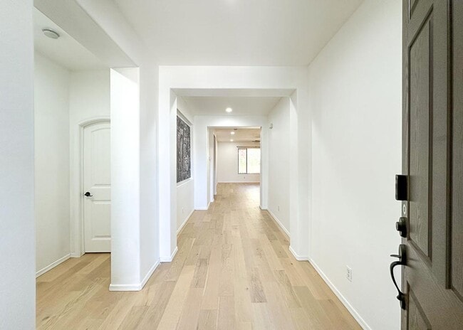 Building Photo - Great single level home in Chandler