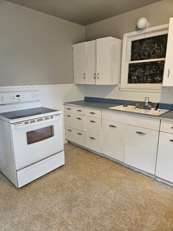 Building Photo - 1504 Kenwood Dr