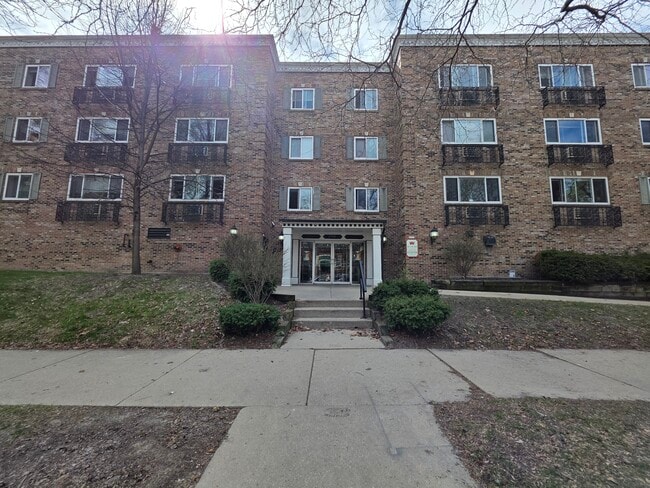 Building Photo - Ariel Place Apartments