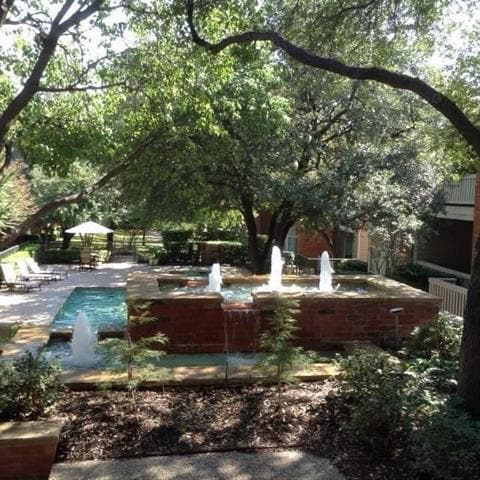 Building Photo - 12660 Hillcrest Rd