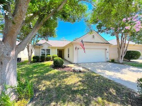 Building Photo - 310 Deer Meadow Cir