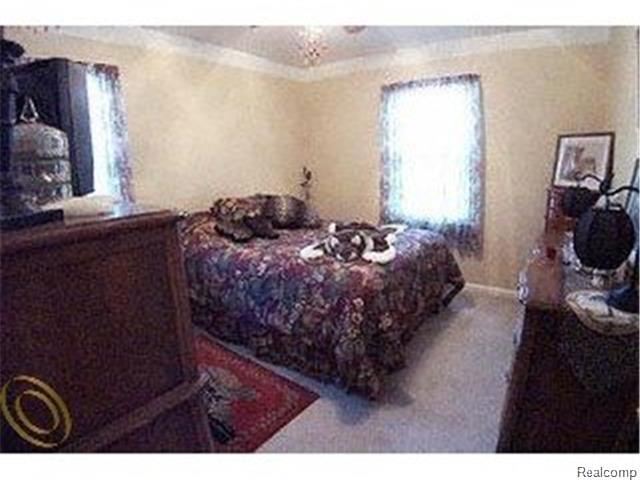 Foto del edificio - 22200 Revere St