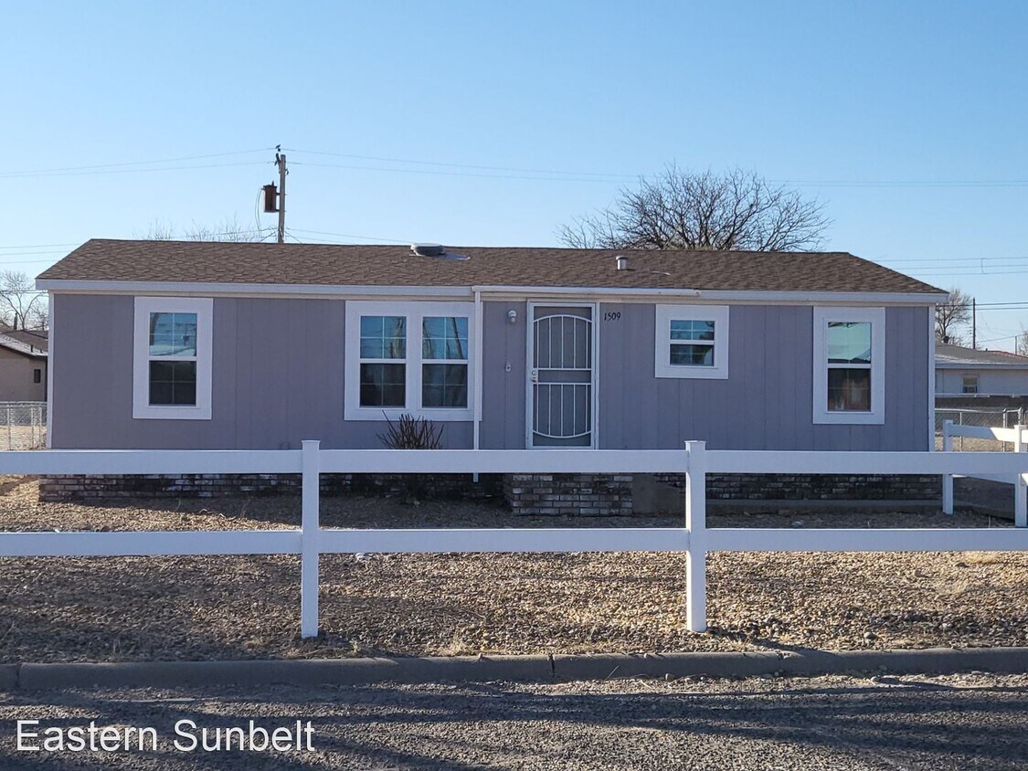 Primary Photo - 3 br, 2 bath House - 1509 Arizona Drive