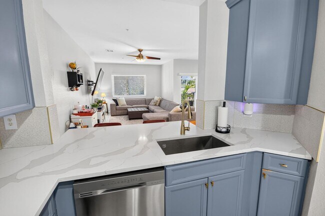 Foto del edificio - 1209 Coastal Bay Blvd