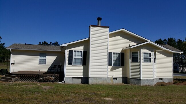 Foto del edificio - 611 Windcrest Dr