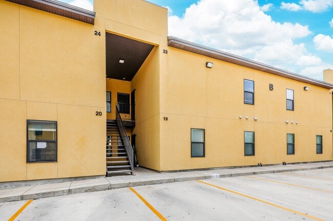 Building Photo - 2119 S Ejido Ave