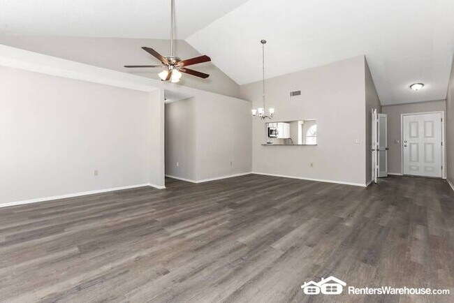 Foto del edificio - Stunning 3br/2ba home in great location!