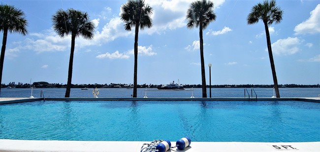 Foto del edificio - 2600 N Flagler Dr