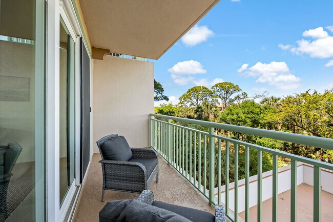 Building Photo - 605 Kemp St