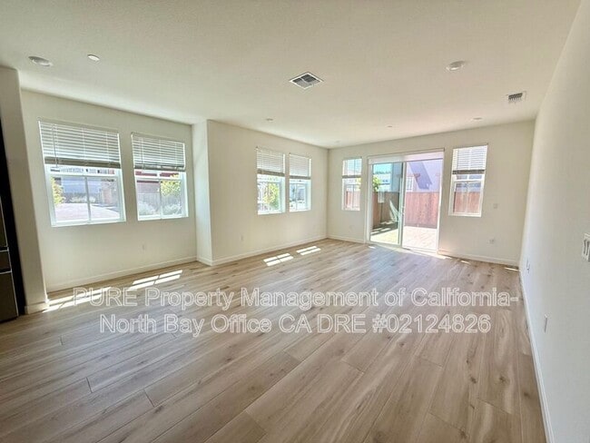 Building Photo - 1746 Guadalupe St